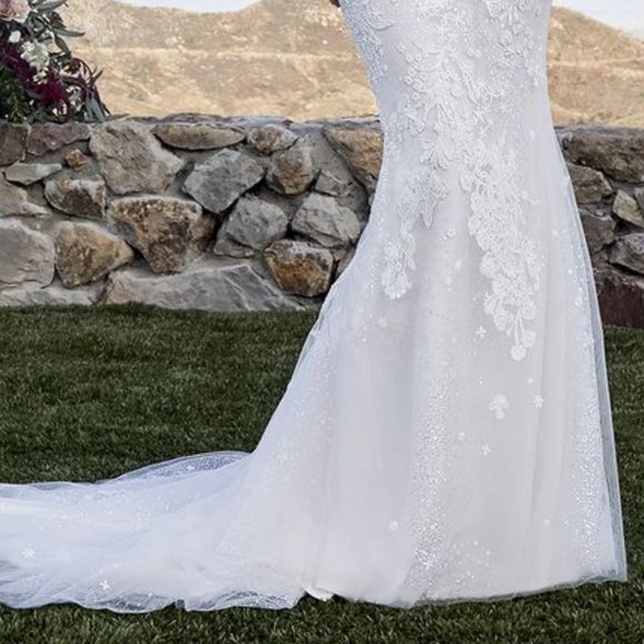 Dress - Picture 5 of 7